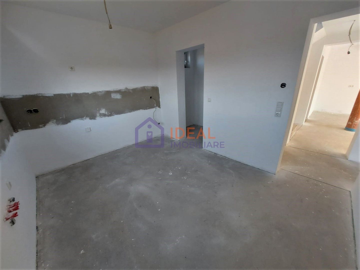 Casa Individuala Moderna cu 4 camere  si garaj, in Sura Mare - Poză 13