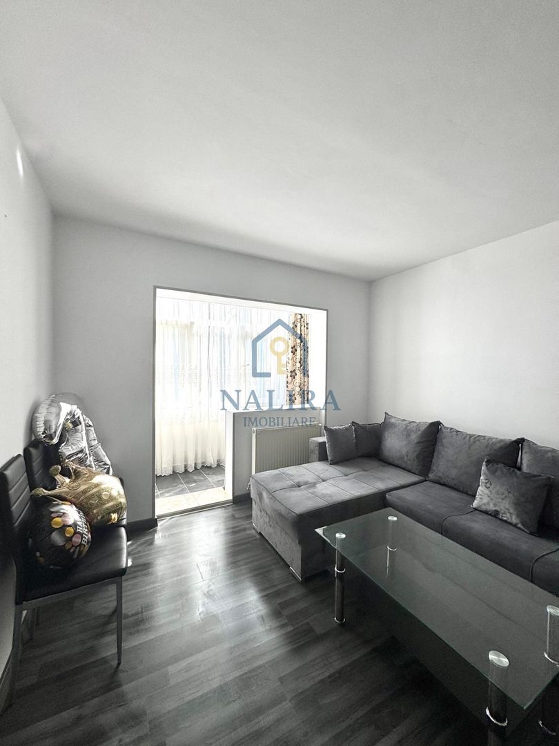 Apartament 3 camere de vanzare - Traian - Etaj intermediar - Poză 2