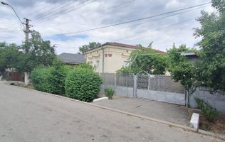 Casa +1.800 mp teren intravilan de vanzare zona Popoveni