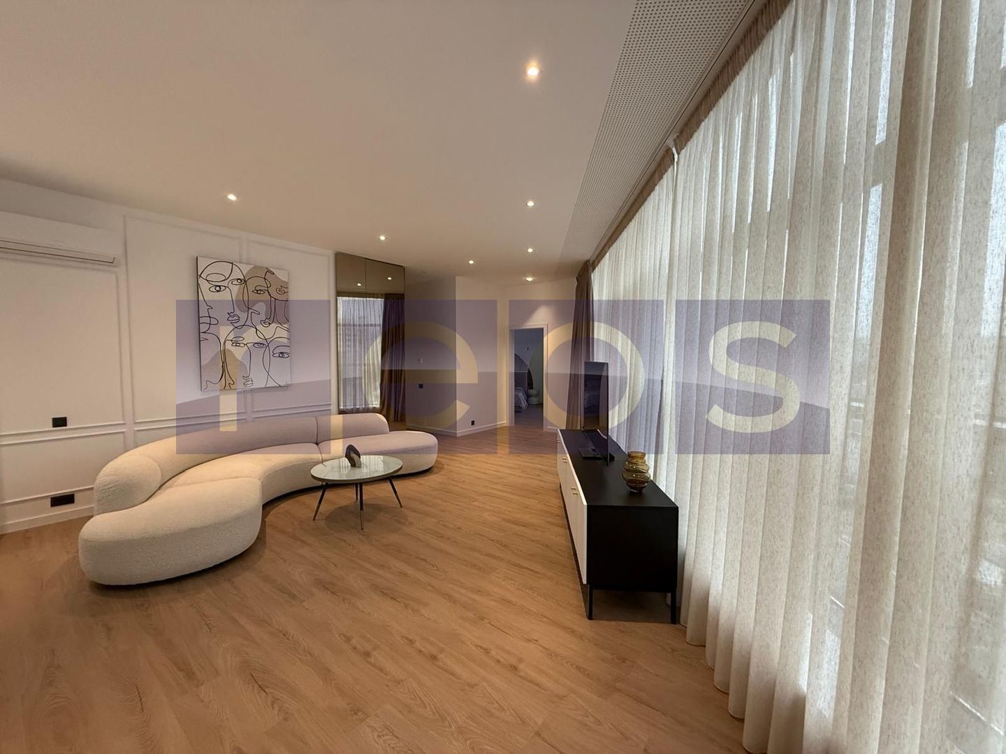 INCHIRIERE 4 CAMERE | ONE NORTH LOFT | MOBILAT SI UTILAT LUX | LOC PARCARE | - Poză 6