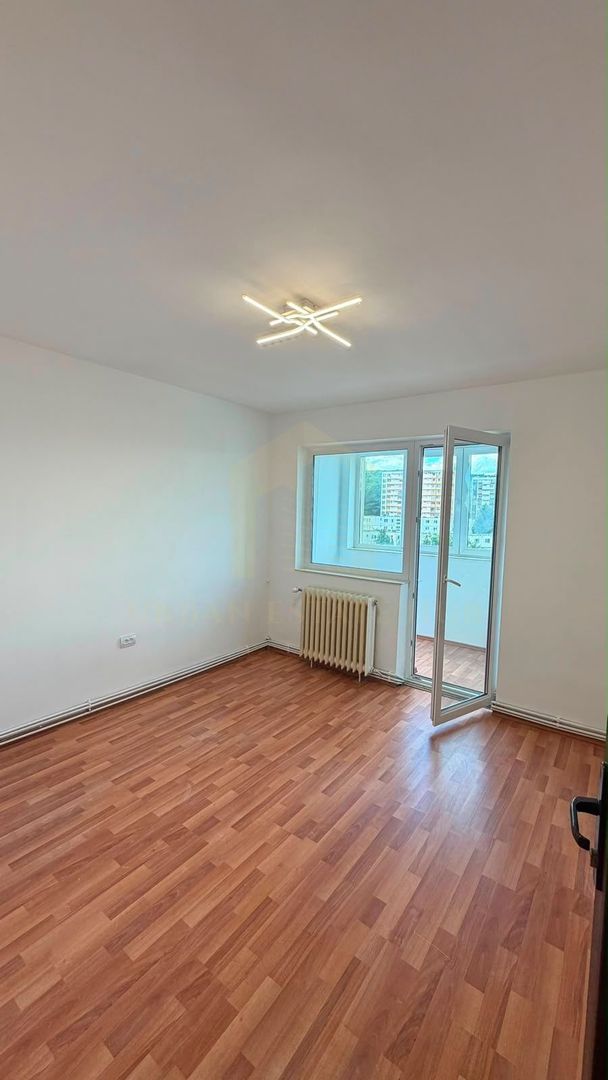Vanzare apartment 2 camere, decomandat, strada Parang, Manastur - Poză 1