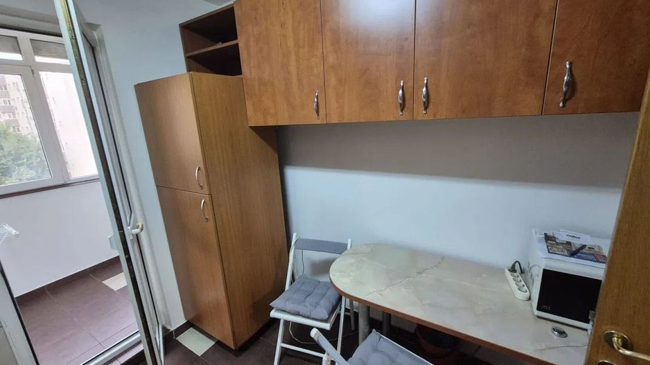 AP. 3 CAMERE CRANGASI, BUCATARIE INCHISA, 83 MP UTILI, CURAT, LIBER - Poză 10