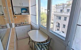 Inchiriez garsoniera vis a vis de Athenee Palace nou renovata - Poză 4