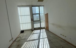 Depozit cu showroom de inchiriat de 1600 mp - Poză 10
