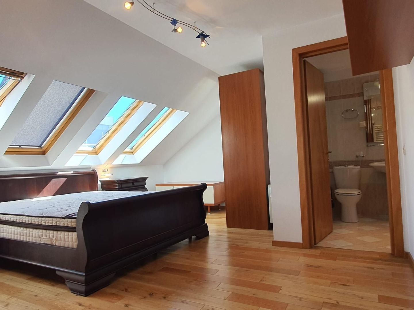 Penthouse duplex cu vedere libera Arcul de Triumf - Poză 9