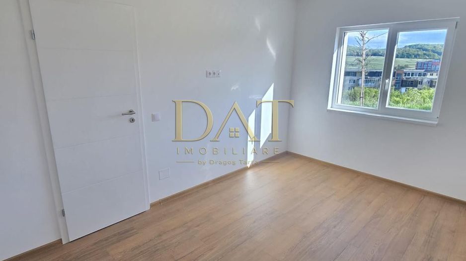 Apartament 3 camere | finisat | zona Petrom - Poză 4