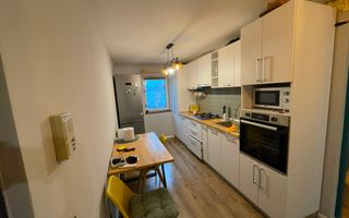 Apartament de Inchiriat 3 camere Zona Stefan cel Mare - Poză 3