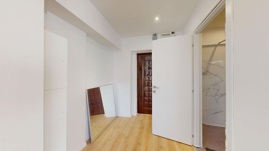 Garsonieră moderna 4 minute metrou Lujerului - Poză 8