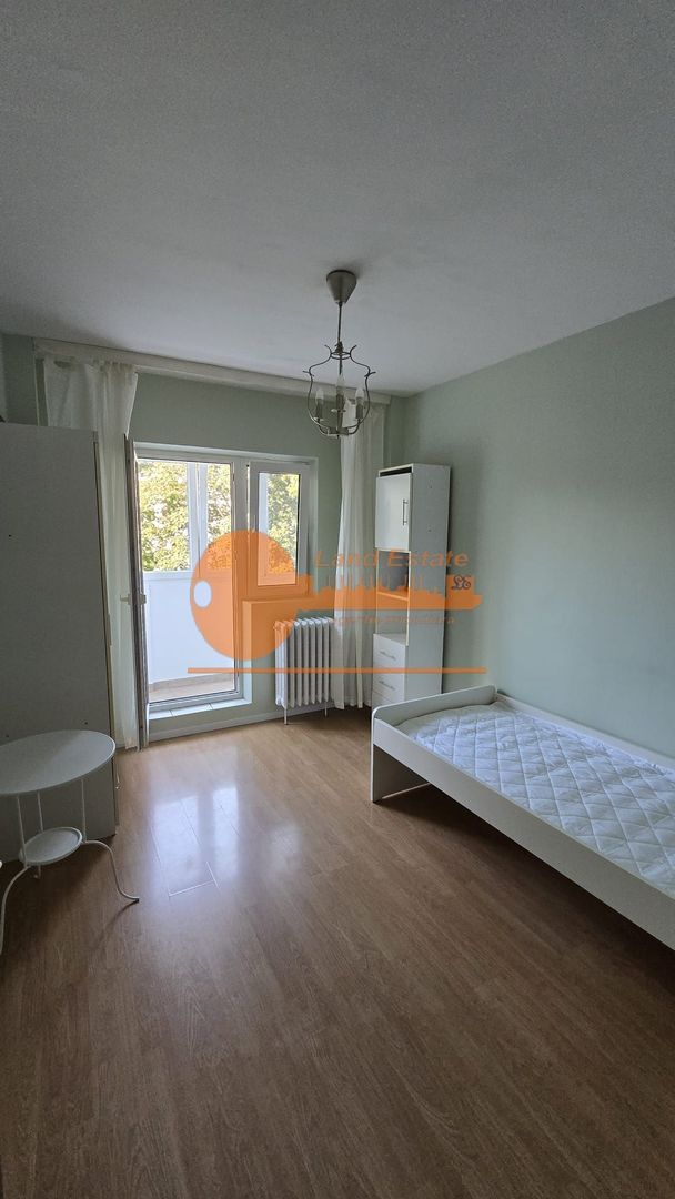 Apartament cu 4 camere in zona Lacul Tei - Bloc Reabilitat - Poză 13