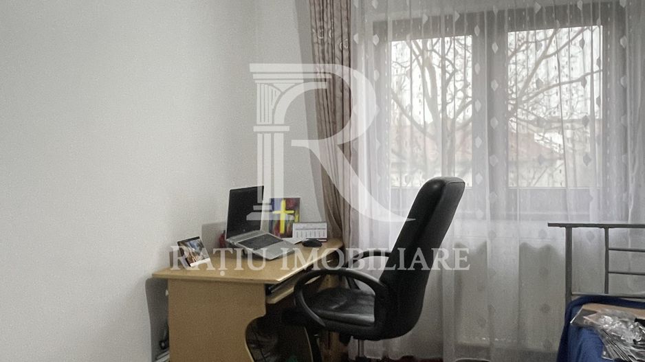Apartament cu 3 camere | Etaj intermediar | Rogerius | Oradea - Poză 10