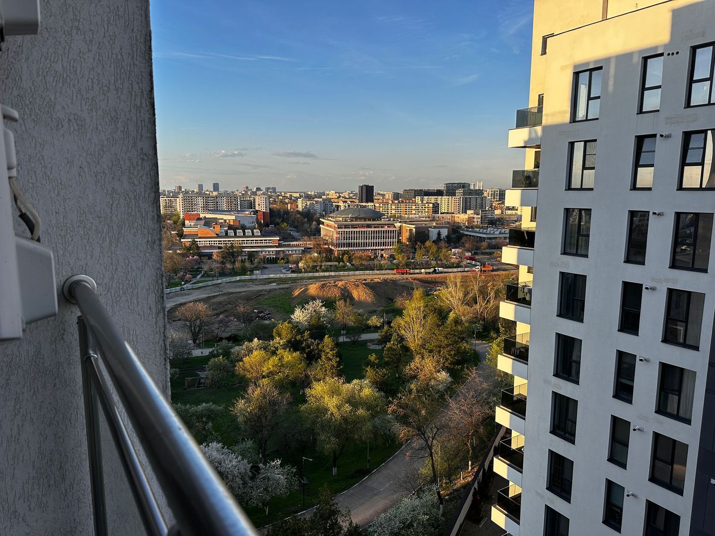 2 Camere Vedere Libera Politehnica Apaca AFI Ctroceni 2Min Metrou - Poză 20