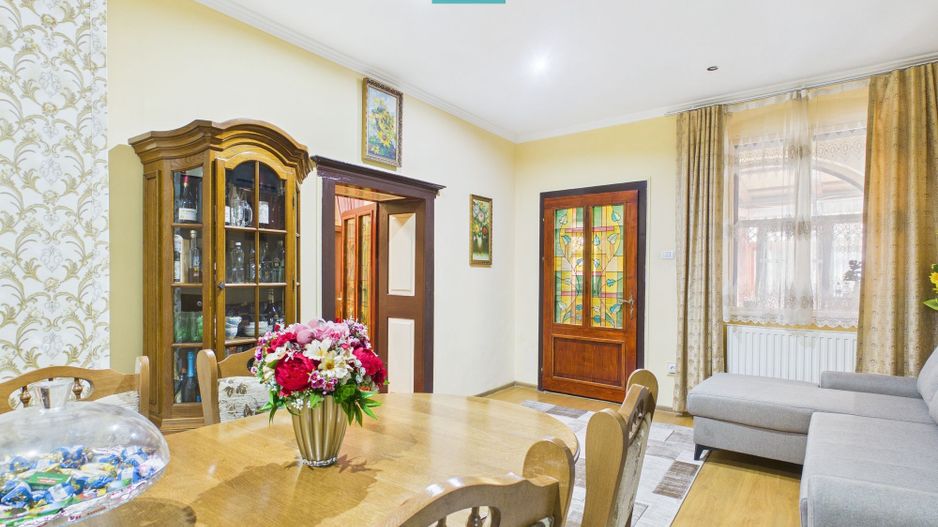 Apartament cu 2 camere pe Str.Episcopiei - Poză 2