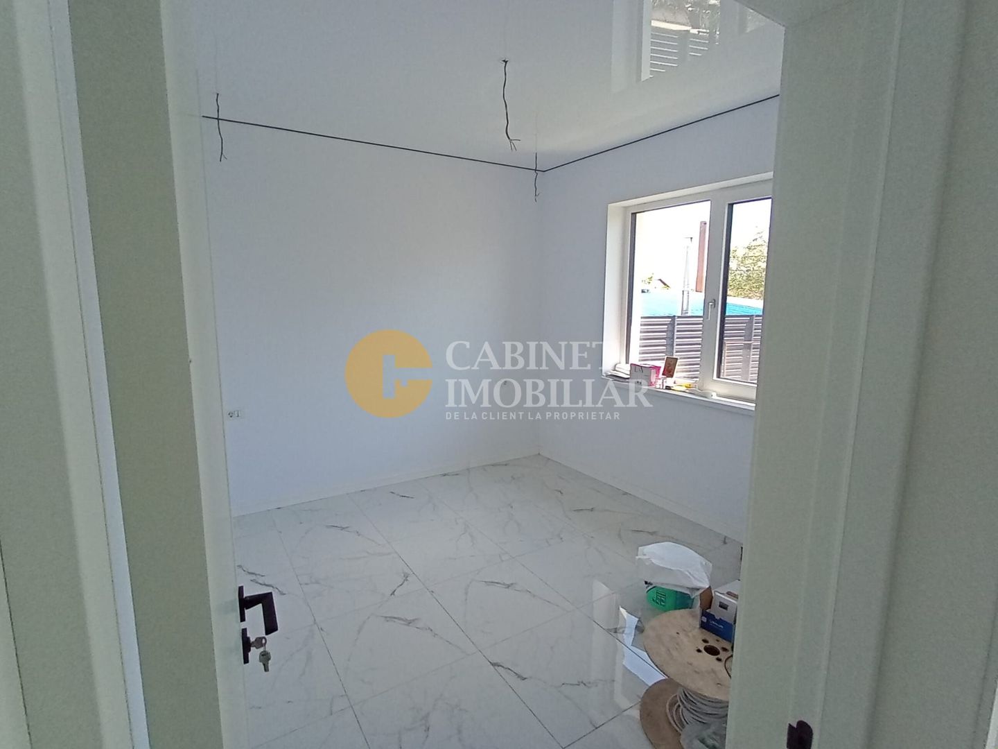 Casă modernă de vânzare în Dancu – design premium, gata de mutare! - Poză 8