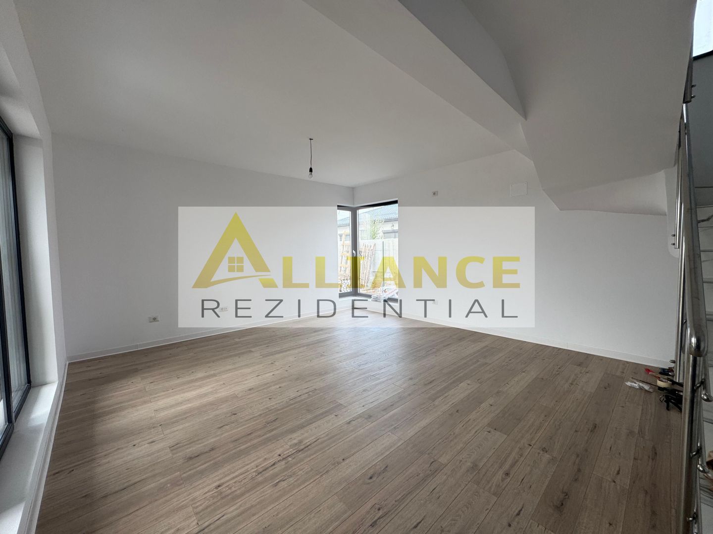 Casa Individuala - 4 camere - 2 bai - 320mp teren - Poză 16