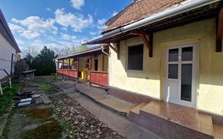 Casa de vanzare | 100 mp | 1048 mp teren | Ciugud - Poză 2