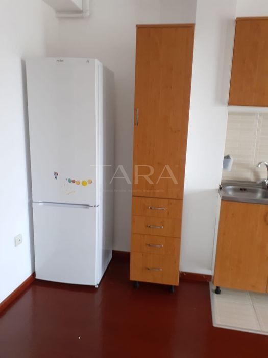 Vând apartament 2 camere – Baciu, zona Petrom - Poză 5