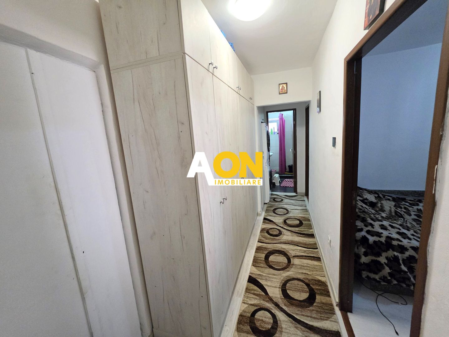 Apartament cu 3 camere, parter, boxă, acces curte, Cetate, zona Closca - Poză 5