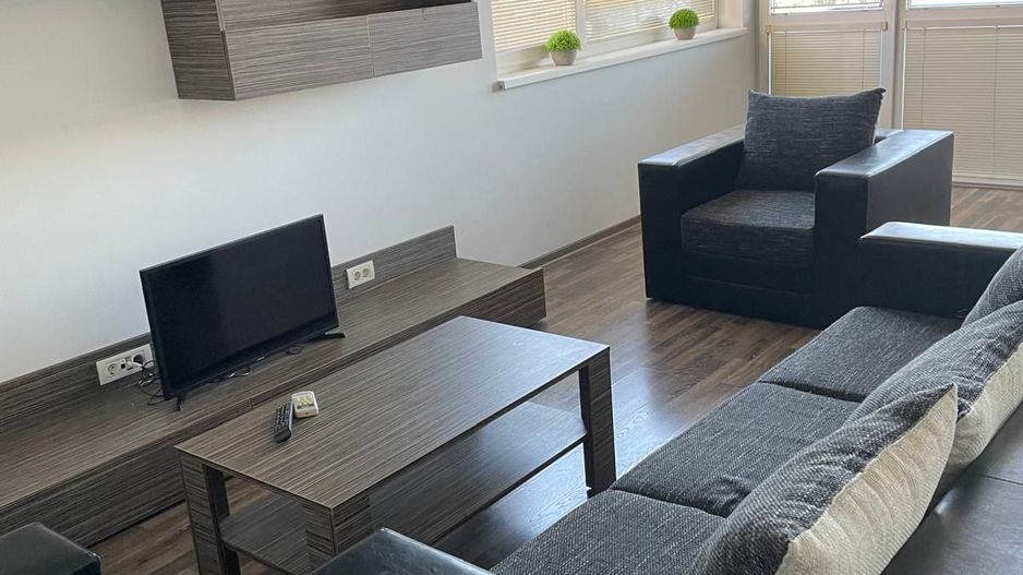 Apartament modern I Loc de parcare I intrare in Dumbravita - Poză 2