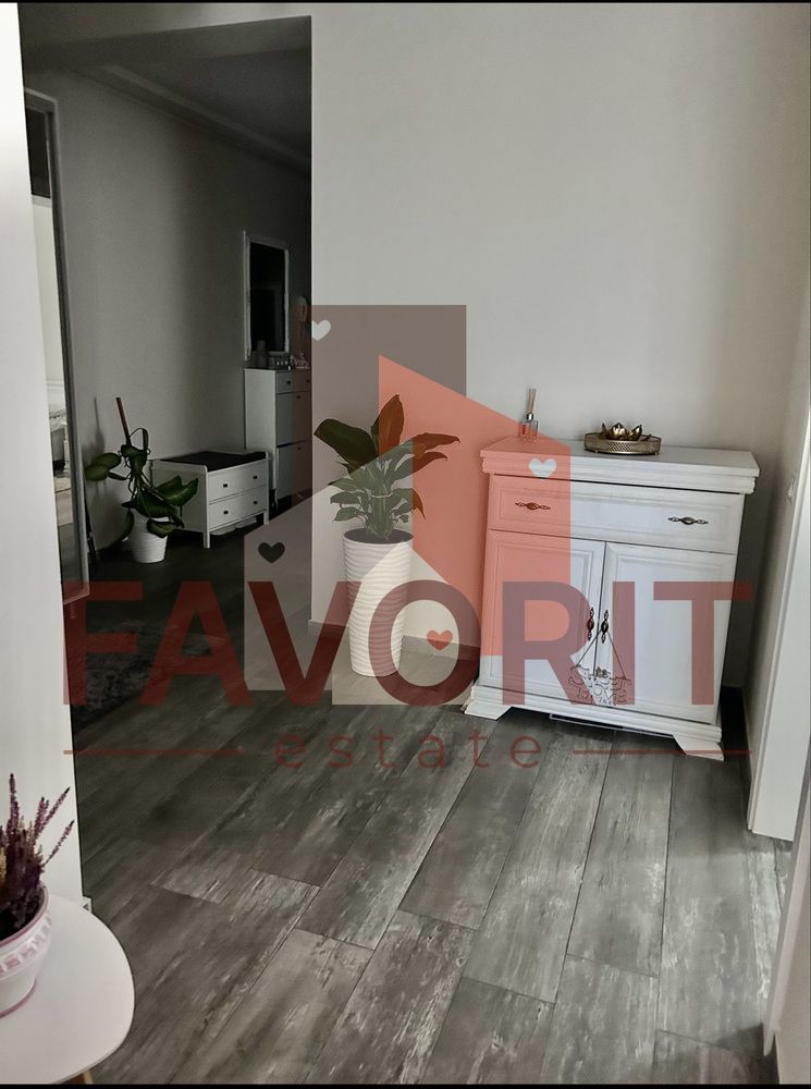 Etaj 1. Mobilat si utilat. Spatios. 2 locuri de parcare - Poză 7