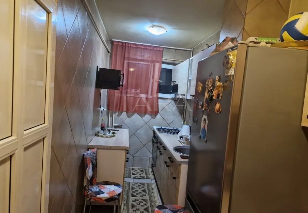 Apartament cu 2 camere – parter, zonă liniștită. - Poză 1