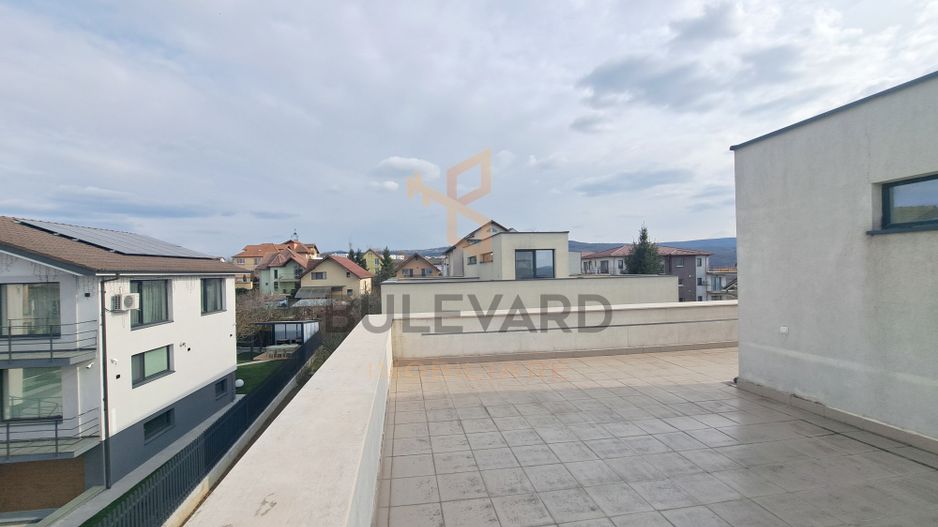 Casa tip dulplex 120 mp + 80 mp terase + garaj, zona Liceu Waldorf - Poză 4