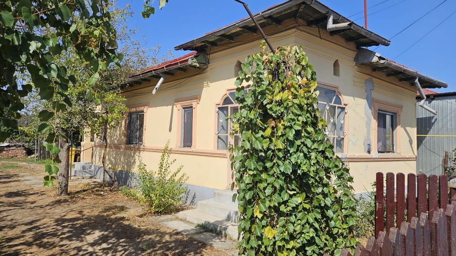Vanzare casa Leordeni - Poză 1