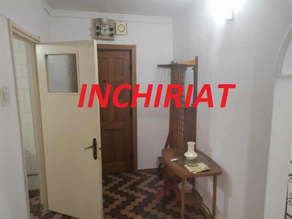 Inchiriere apartament 3 camere, Trivale - Poză 1