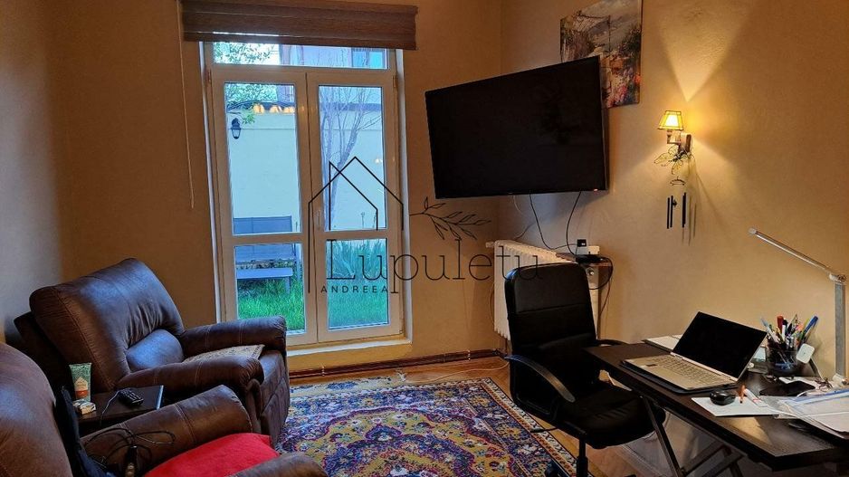 Casă de Vanzare | 200 MPU | Teren 305 MPU | Ultracentral - Poză 2