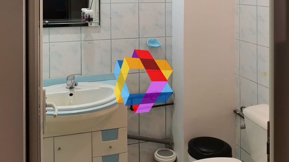 Apartament cu trei camere, zona Racadau 74 mp - parcul Trandafirilor - Poză 13