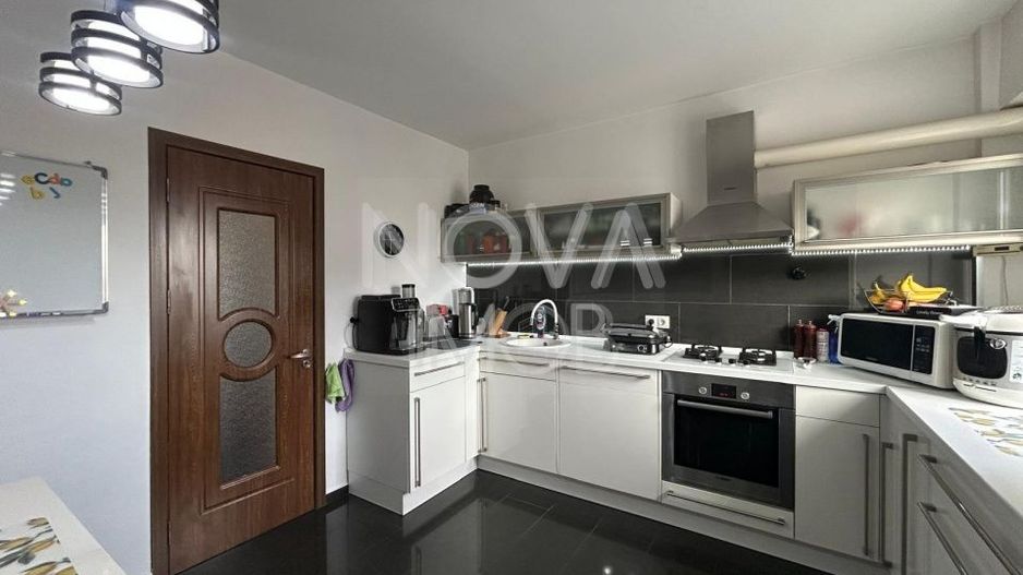 Apartament 3 camere, mobilat si utilat, Sos. Aba Iulia - Poză 4