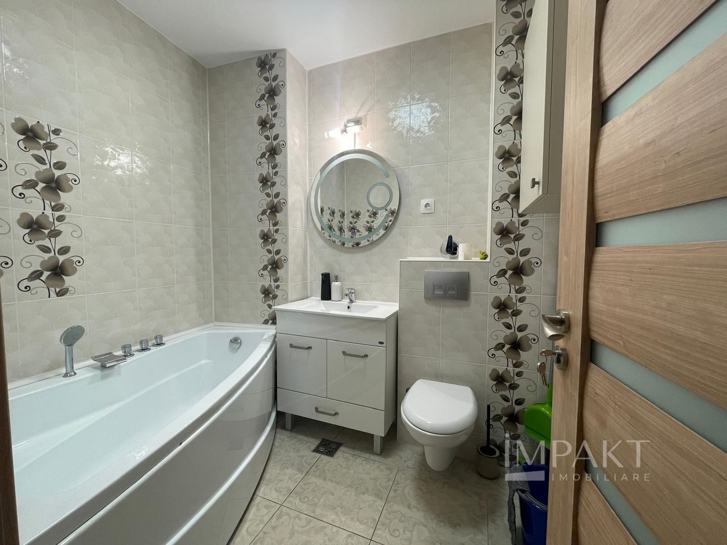 Apartament cu doua camere in zona Semicentrala - Poză 9