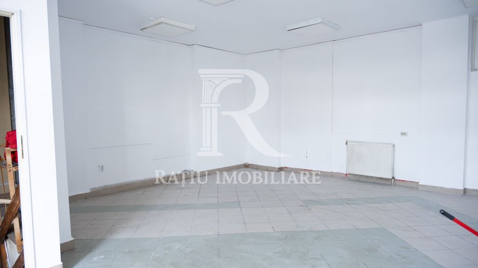 Spațiu Comercial | Bulevardul Decebal | Parter | 80 mp utili | Oradea - Poză 3