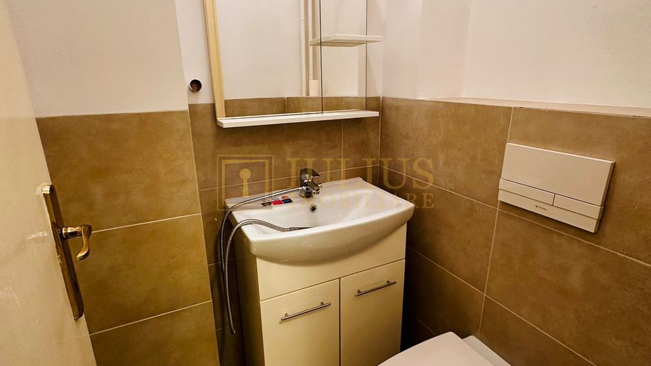 4 camere, 2 bai, centrala proprie - Poză 9