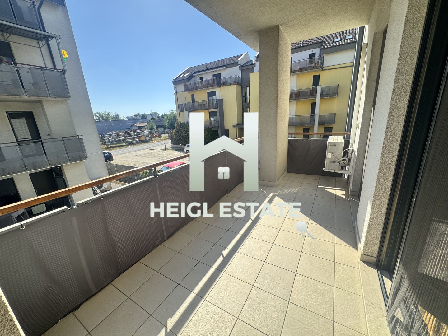 Apartament 3 Camere spațios, Intrare Dumbrăvița strada Barcelona - Poză 8