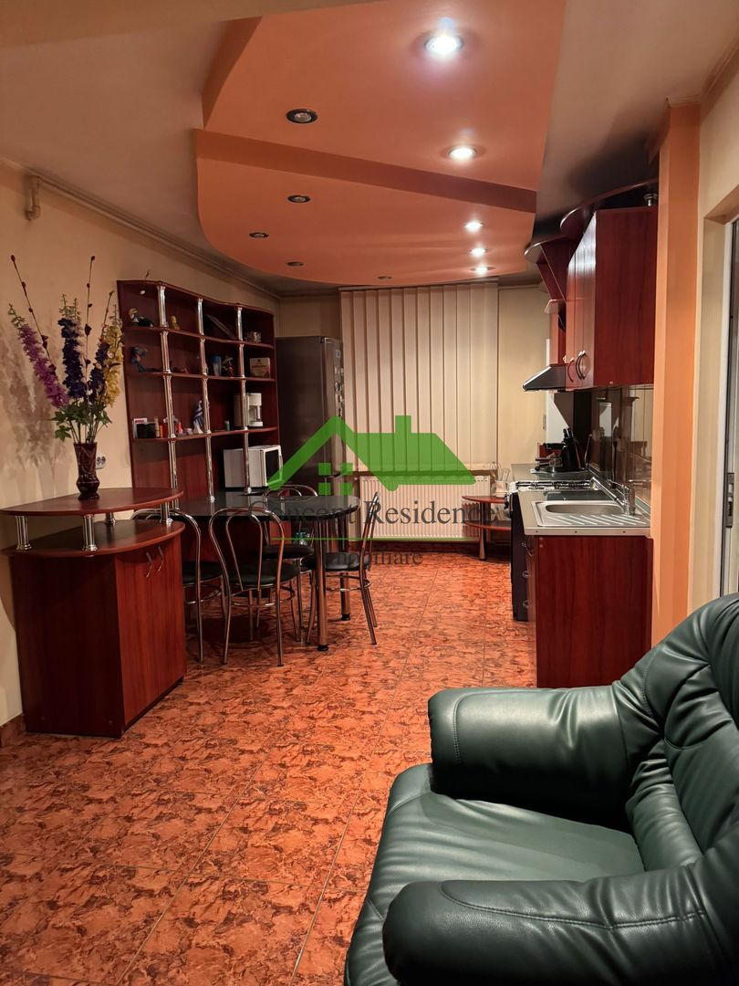 Apartament 3 camere Bd. Republicii + garaj inclus, 98.000 € - Poză 2