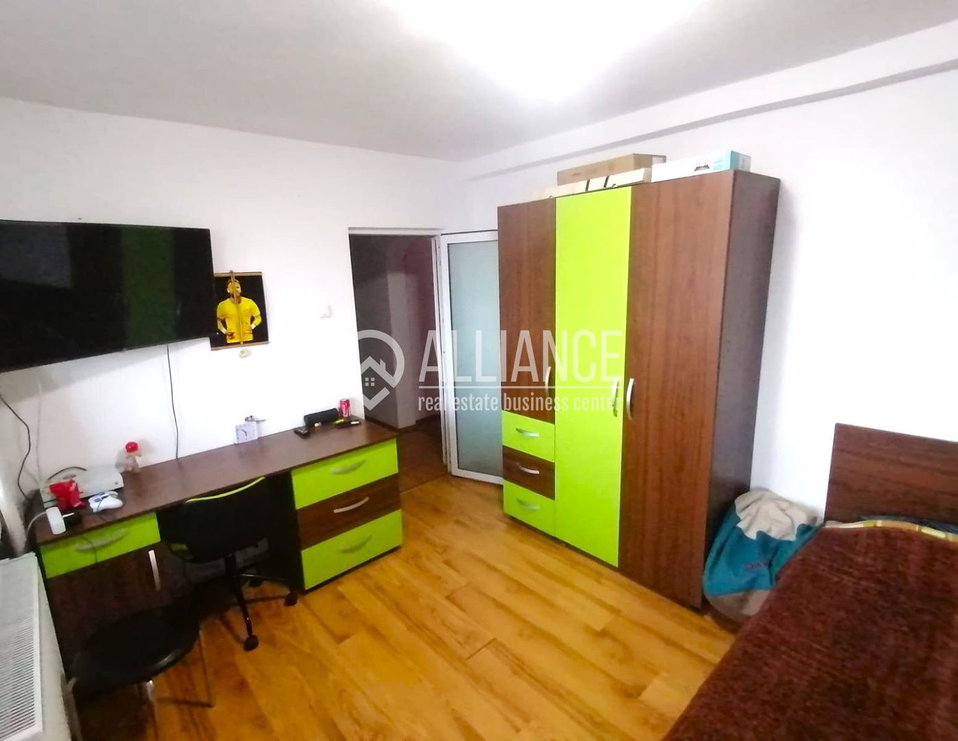 BULEVARDUL FERDINAND (COD 10)- Apartament 3 camere de vanzare - Poză 4