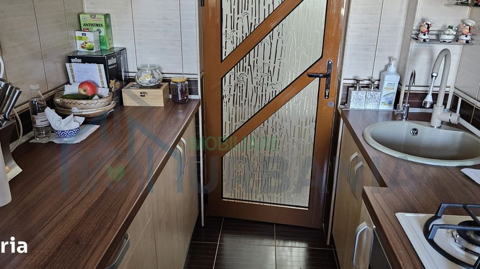 Apartament 3 camere decomandat, renovat, Podu Roș, Iași - Poză 4