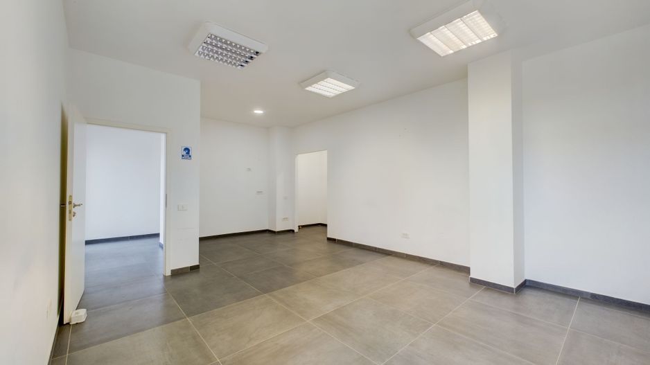 Spațiu de birouri modern  Dumbrăvița - Poză 6