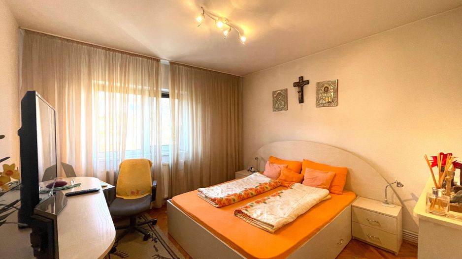 Apartament zona Soarelui - 3 camere - etaj 3 - Poză 4