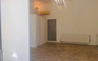 Spatiu stradal, central, cu vad comercial si vizibilitate excelenta - Poză 15