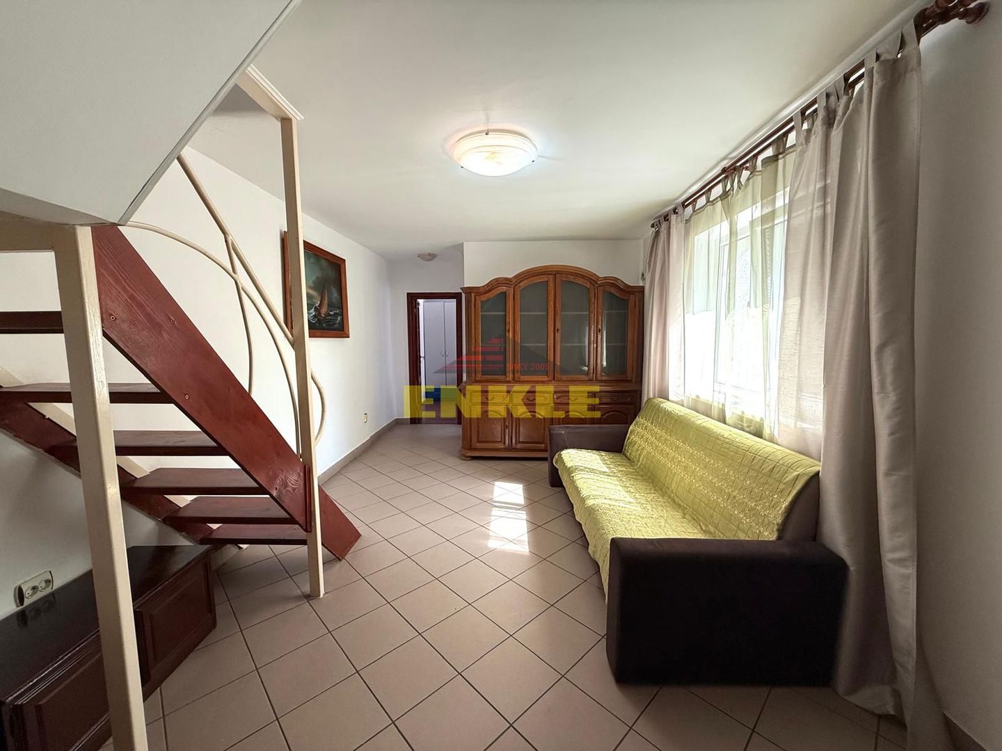 Apartament de vânzare , 75 mp– Zona Școlii 7 - Poză 1