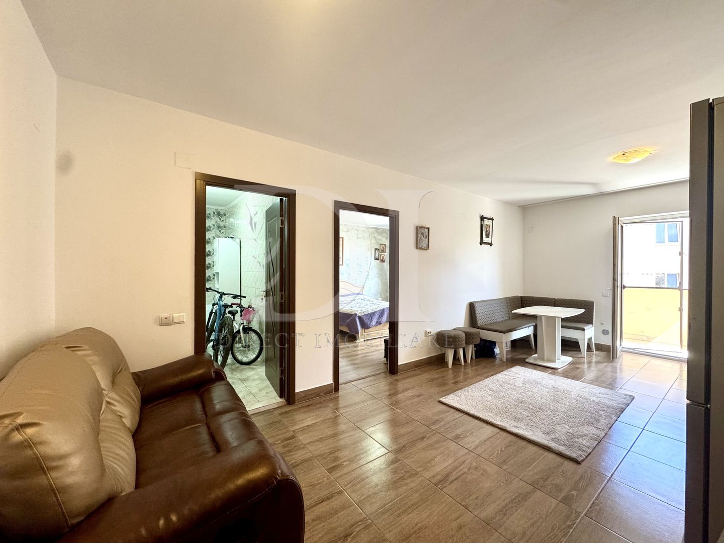 Apartament la cheie / etaj intermediar / Zona Florilor - Poză 4