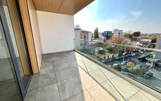APARTAMENT DEOSEBIT CU 3 CAMERE LA VANZARE CU VEDERE LA LAC - Poză 17