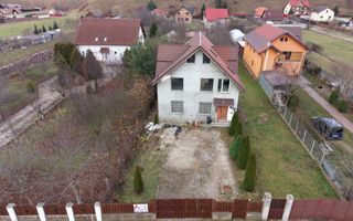Casa/Villa , 5 camere, singur în curte, 960 mp teren- zona Tarlungeni - Poză 2