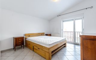 Casă situată pe strada Constituției, Aradul Nou - Poză 9