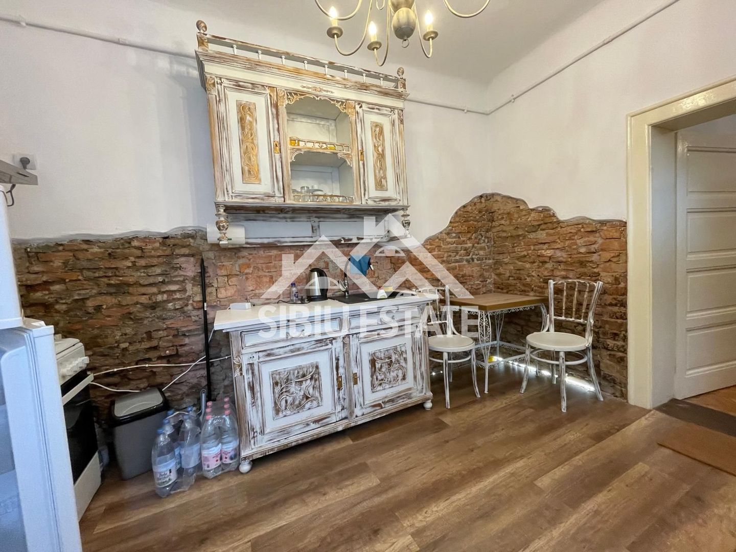 Apartament de vanzare cu 2 camere Zona- Centrul Istoric - Schiță 3