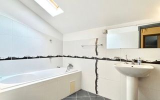 VILA DUPLEX 5 CAMERE 3 BAI SUPER PRET | SCOALA FRANCEZA IN PROXIMITATE | - Poză 21