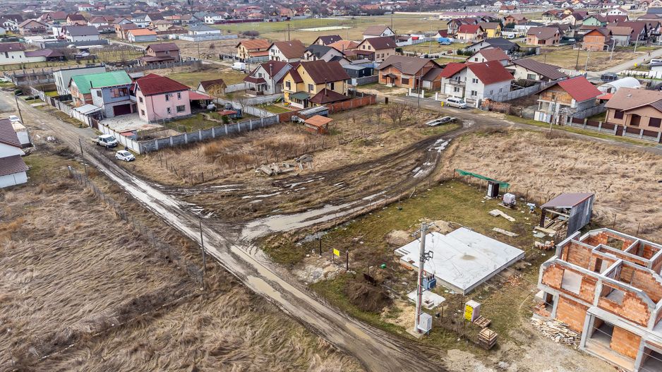 Teren intravilan construcție casă individuală Sânleani - Comision 0% - Poză 3