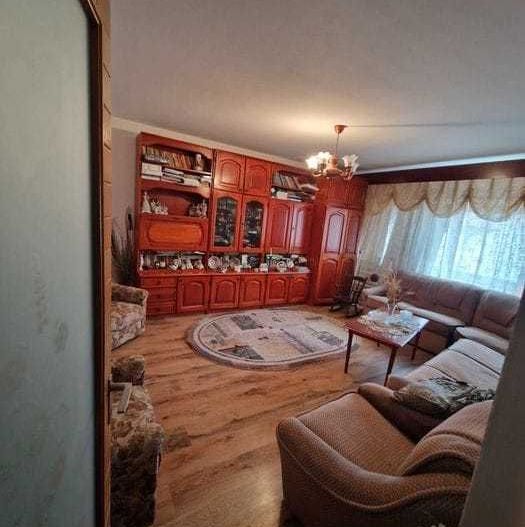 BRASADAS vinde ap 3 cam etaj 4/4 in Carpati 2. - Poză 2