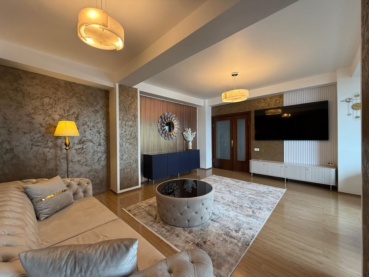 Apartament de lux cu panorama superba la Dunare - Poză 2